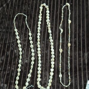 Elegant Shell Necklace Set